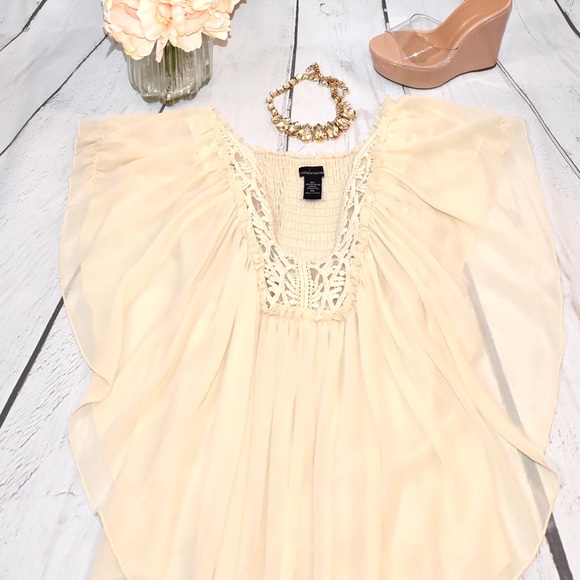 Moda International Top Cream Color | XS - Picture 4 of 4